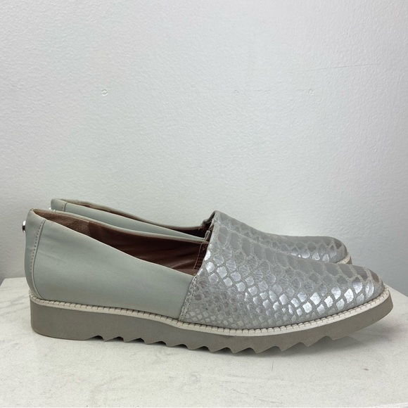 DONALD J. PLINER BALI MO Snakeskin Embossed Metallic Front Slip On Loafers - Picture 3 of 14